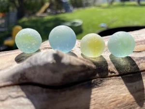 Sea glass - 4 Sea Glass Marbles- Lot # 355 - Bild 1 von 3