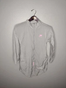 Nike Air Big Kids' Girls Woven Jacket Small Gray Swoosh Pocket CU8246 NN - Picture 1 of 6