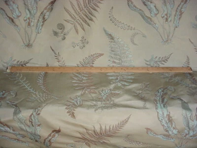 Tela de tapicería de seda bordada de helechos panaderos 15-1/4 Brunschwig & Fils BF10007 Foto 1 de 4