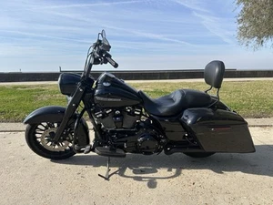 2018 Harley-Davidson Touring - Picture 1 of 8