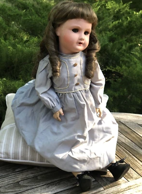 Poupée ancienne PARIS 301 Articulée Yeux riboulants - Photo 1/4