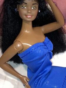 Vintage Beauty Secrets Christie 1979 Mattel 1295 w Superstar Face sculpt 🔵 Rare