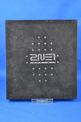 2NE1  - First 1ST LIVE CONCERT NOLZA with Photocard Album  2011 CD - Image 1 of 3