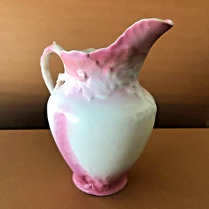 Wheeling Keramik antiker 8" großer KRUG, rosa & weiß geprägte Blumen, 1910 - Bild 1 von 10