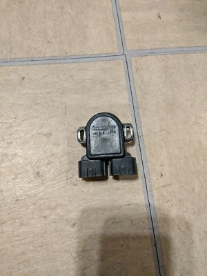 Nissan Máxima 1995/Sensor de posición del acelerador Infiniti J30/TPS Foto 1 de 2