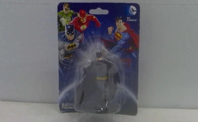 Figura de Batman con monograma de DC Comics Foto 1 de 2