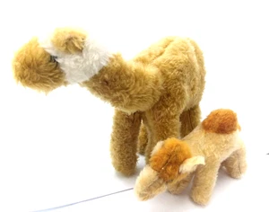 2 Stück Camel Plüschtier Muttertier + Junges  26 cm + 13cm - Imagen 1 de 1