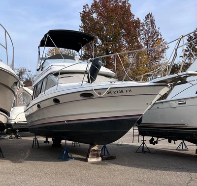 1990 Bayliner Command Bridge 28'8" Cabin Cruiser - Twin MerCruisers Run - Ohio - Image 1 of 4