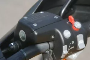 BMW R 1150 RT Edelstahl Schrauben Behälter Bremse und Kupplung V2A Rostfrei!! - Bild 1 von 4