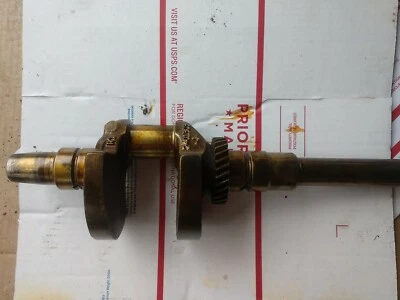 Kohler SV735 ENGINE CRANKSHAFT 32-014-02-S FREE SHIPPING - Image 1 of 4