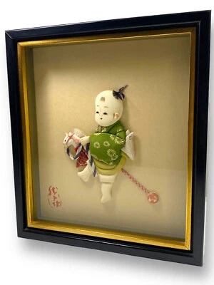 Portait Japanese Child With Toy Horse  Gouache Painted Fabric Oshie Kurumie Foto 1 de 4