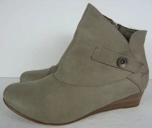 Blowfish Gray Zipper Ankle Boots Size 8.5 Logo Button Accent Narrow Wedge Heel - Picture 1 of 11