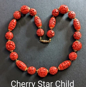 Vintage carved red cinnebar bead gold pl necklace - Bild 1 von 5