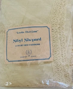 Vtg Sibyl Shepherd Inc Bed Coverlet Lace Lightweight 83x86 Antique Cream - Picture 1 of 5