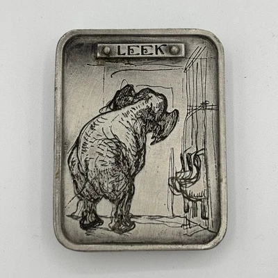 De colección 1974 Bergamota Latón Funciona Metal Cinturón Hebilla Puerros Elefante Puerro Divertido Foto 1 de 3
