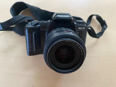 Pentax MZ-10 con lente 35-80 mm EMISIÓN ELÉCTRICA Foto 1 de 4