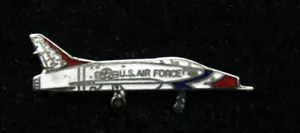 F105 THUNDERCHIEF 1964-69 SOMBRERO SOLAPA PIN UP US AIR FORCE THUNDERBIRDS AIRSHOW 1 - Imagen 1 de 24