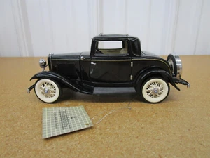 1932 Ford Deuce Coupe FRANKLIN MINT 1/24 diecast LOOSE Black B5 Model A - Picture 1 of 12