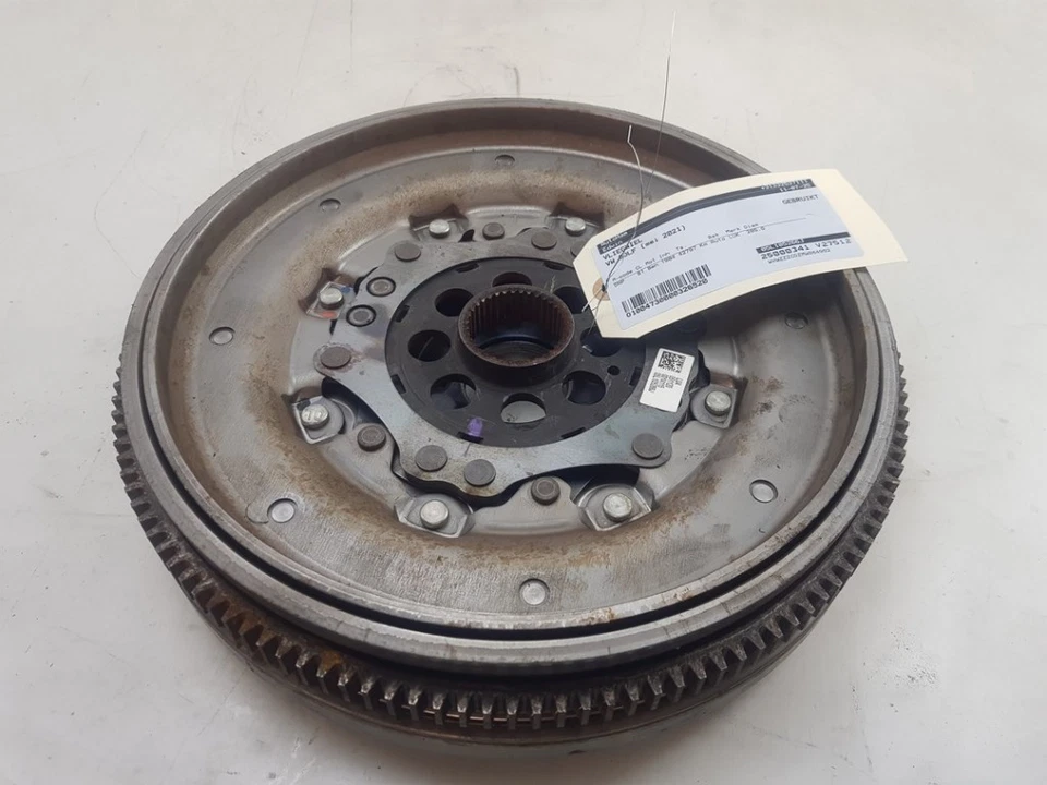 VOLANTE DE INERCIA FLYWHEEL Volkswagen Golf VIII (CD1) 2021 05L105266J - Изображение 1 из 4