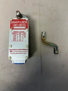 Interruttore di limitazione NAMCO Snap Lock EA70020176 - Foto 1 di 1