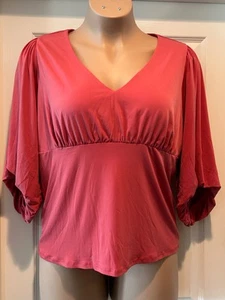 Torrid Dusty Pink Floral Boho 3/4 Bell Sleeves Empire Top 1 X - Picture 1 of 4