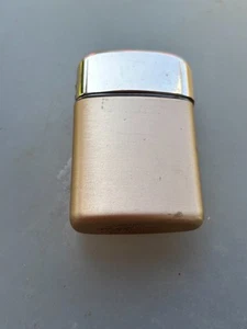 Ronson - Typhoon Lighter in a light gold metal - Picture 1 of 10