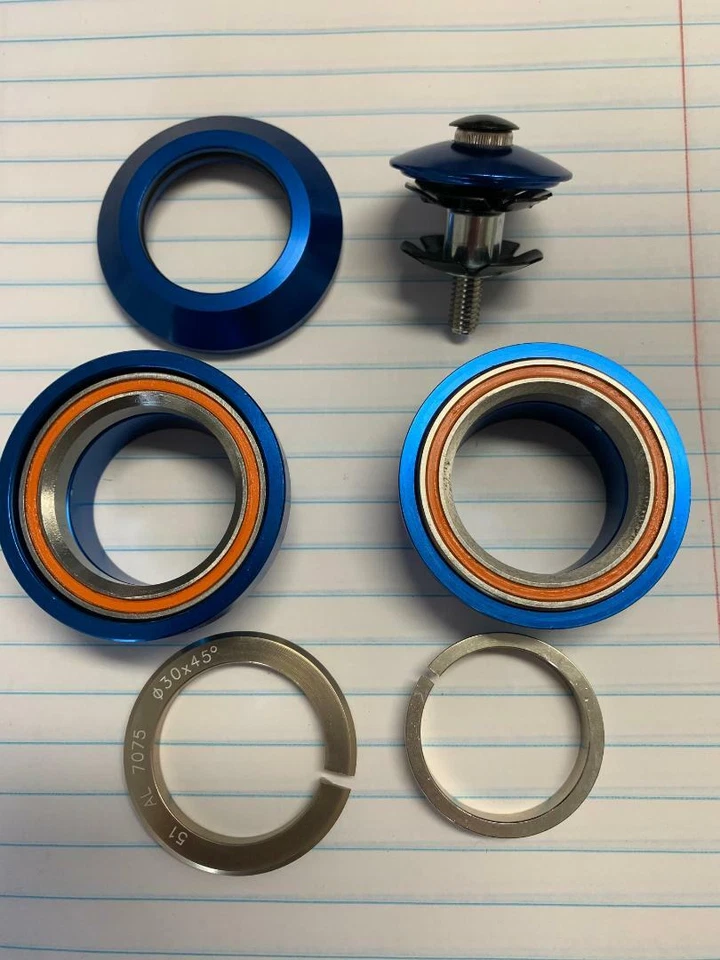 AZUL Auriculares ALEACIÓN RODAMIENTO SELLADO 1-1/8" x 34mm x 30mm Sin Rosca Bicicletas BMX Foto 1 de 1