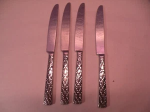 SET Of 4 ONEIDA STAINLESS ZOYA DINNER KNIVES Solid Handle 9 1/2 GC4 - Picture 1 of 6