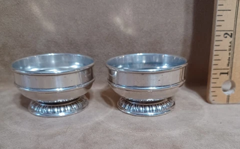 Rogers Lunt Bowlen RLB Pair of Sterling Silver Salt Cellars 1103 Circa 1903-1935 Cover