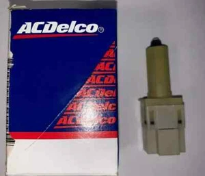 NEW GENUINE GM Stop & Brake Light Switch Fit 04-09 Colorado Canyon 20913529 - Picture 1 of 1