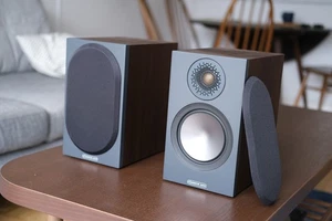 Monitor Audio Bronze 50 Black/Walnut Bookshelf Speaker - Picture 1 of 6