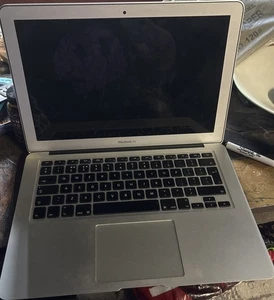Apple MacBook Air 13-Inch 128GB  - Picture 1 of 6