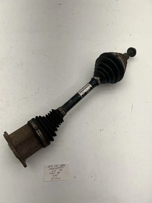 Volkswagen Jetta Sportwagen 2010-2014 2,0 L TDI eje delantero izquierdo OEM. Foto 1 de 4