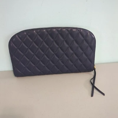 Bolso sin asas de cuero acolchado HOBO Cole, clásico elegante bolso de fiesta azul marino cartera Foto 1 de 4