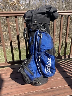 Bolsa de carrito de golf Titleist 8 vías azul/negro/cubierta para lluvia/8 bolsillos con cremallera Foto 1 de 4
