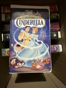Disney Cinderella Masterpiece Collection Clamshell VHS Animated Movie Tape - Photo 1/6