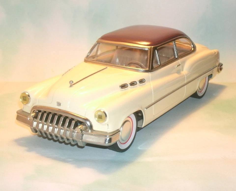 1/18 Scale 1950 Buick Special Tin Friction Car Model (10.5") 50's Fifties Japan - Image 1 of 4