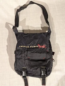 Bolso Bandolera Mensajero Vintage TRIPLE FIVE SOUL Negro Nylon - Imagen 1 de 7