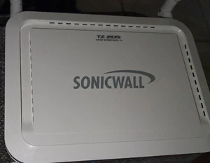 Sonicwall TZ 205W Wireless-N Firewall Security Appliance APL22-09E w/ Adapter - Afbeelding 1 van 3