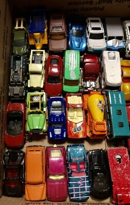 Lote De 51 Coches Sueltos Matchbox De Colección A Modernos-algunos Difíciles-años 70/80/90/2000 Foto 1 de 4