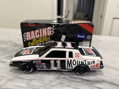 Darrell Waltrip 1981 Mountain Dew Nascar 1/24 Diecast Buick 1995 Banco #11 Acción Foto 1 de 4