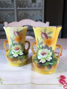 Vintage Goldcastle gelbe Lotusblüten-Vasen mit Henkel, handbemalt Japan, 2er Set - Bild 1 von 8