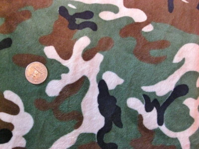 COLCHA DE COSTURA DE FELPA SUAVE SEDOSA MINKY CUDDLE VERDE CAMUFLAJE TELA ARTESANAL POR Y PRECORTADOS Foto 1 de 4