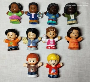 FISHER PRICE LITTLE PEOPLE AFRICAN AMERICAN FAMILY, HISPANIC FAMILY & MORE - Picture 1 of 9