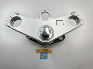 Honda CBR250R MC19 Fork Triple Tree Clamp - (reconditioned) - Picture 1 of 7