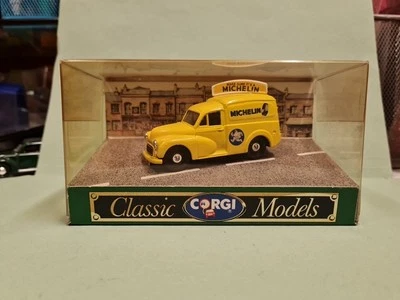 CORGI TOYS D957 MORRIS 1000 VAN MICHELIN SCALA  1:43  - Immagine 1 di 4