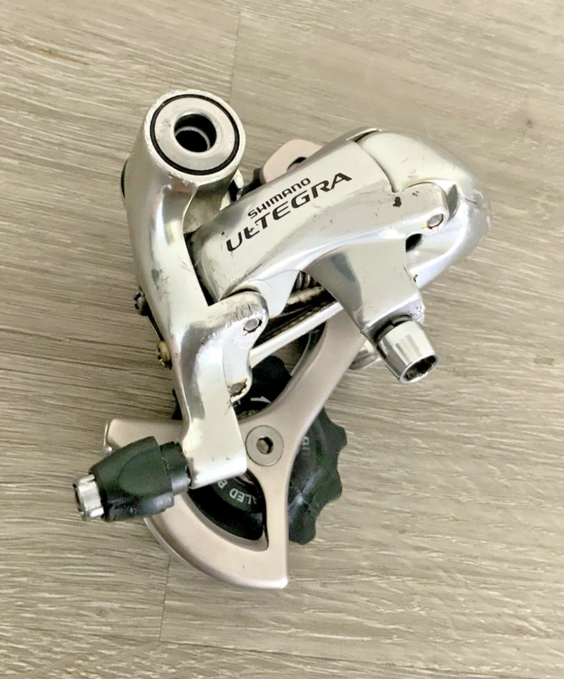 SHIMANO ULTEGRA REAR DERAILLEUR 10 OR 9 SPEED 6600 SILVER - Image 1 of 4