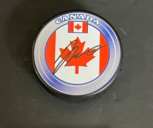 Jay Bouwmeester Blues Flames  Auto Signed Canada Puck Beckett Hologram - Picture 1 of 2