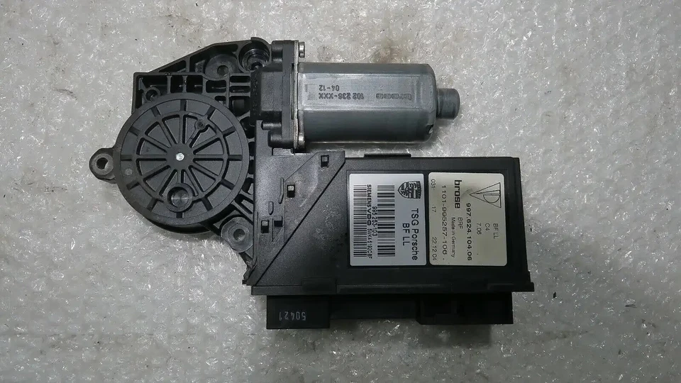 Motor elevalunas derecho Porsche 911 997 motor eléctrico elevalunas 99762410406 Foto 1 de 1