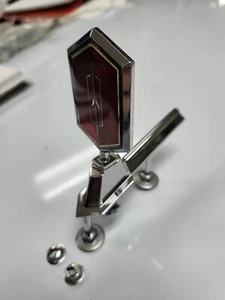 Cutlass Supreme 1975 impresionante nuevo adorno de capucha de pie emblema de cohete 75 - Imagen 1 de 7
